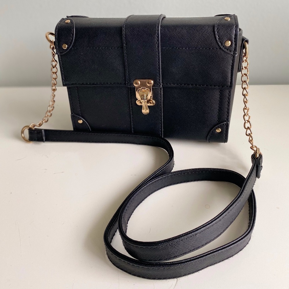 Black gold crossbody bag